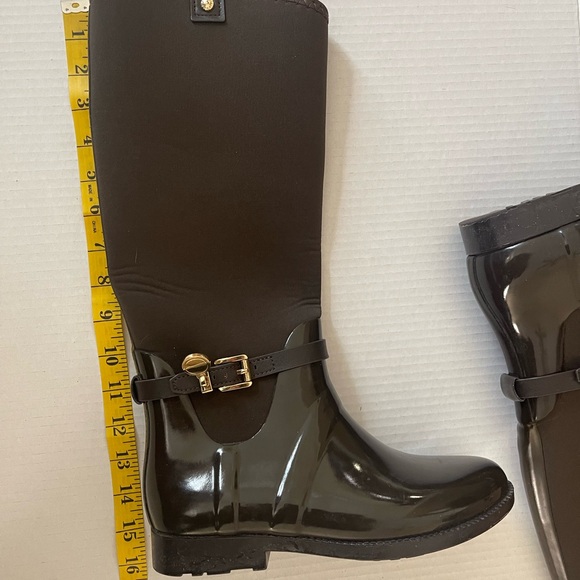 Michael Kors charm stretch rain boot Brown size 6 - Picture 16 of 16